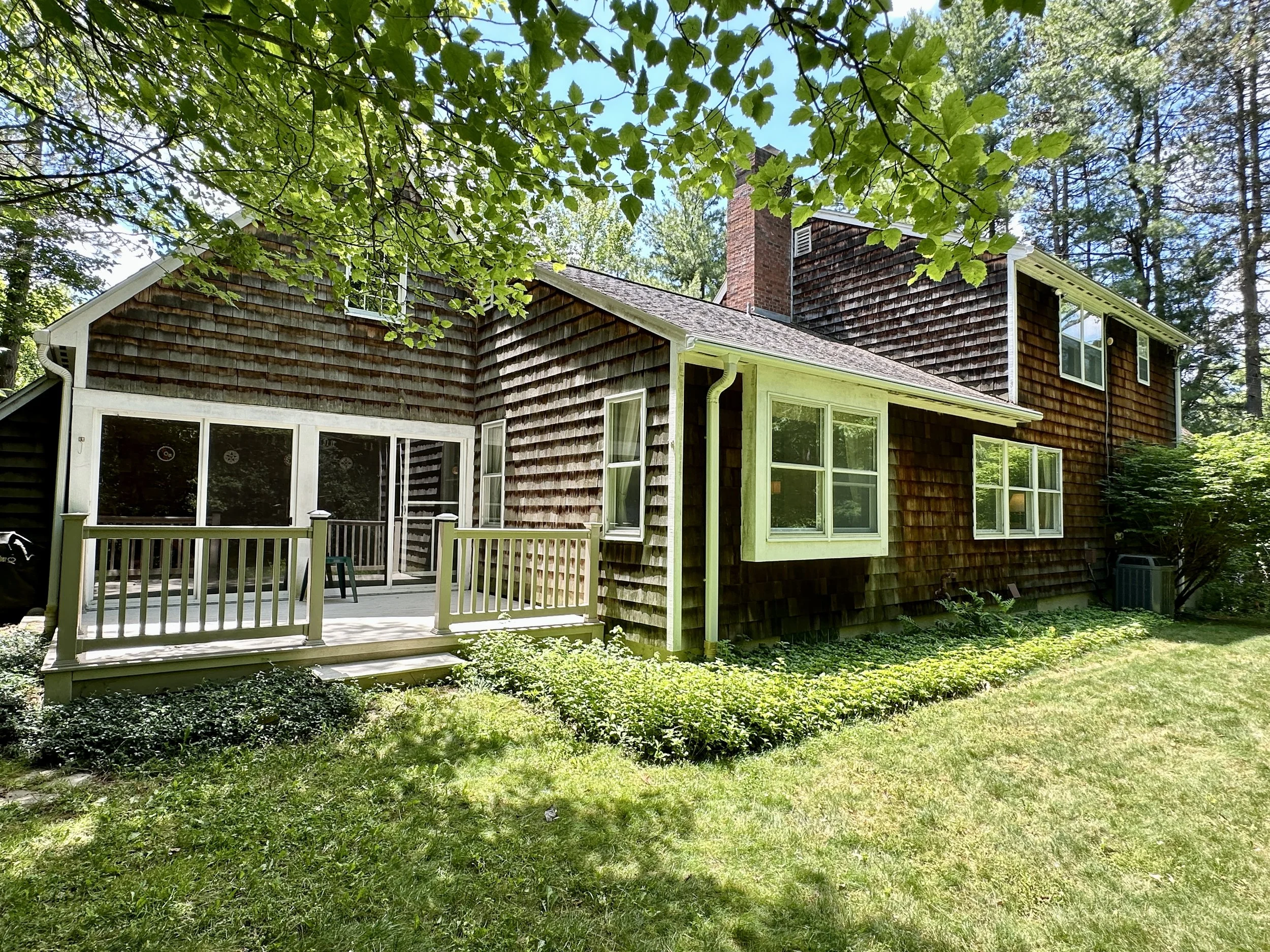 Outside, you'll love the beautifully wooded lot w/ mature landscaping & extensive ground cover, creating a peaceful setting w/ less lawn maintenance.