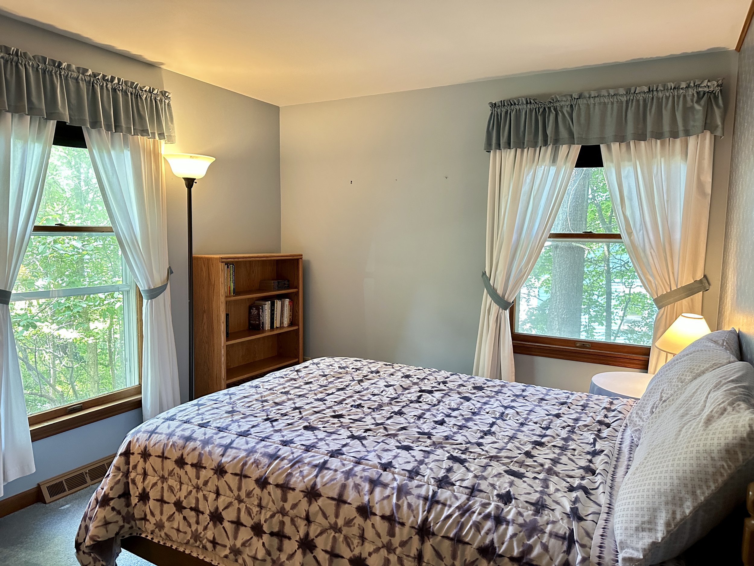 Second 1st floor bedroom