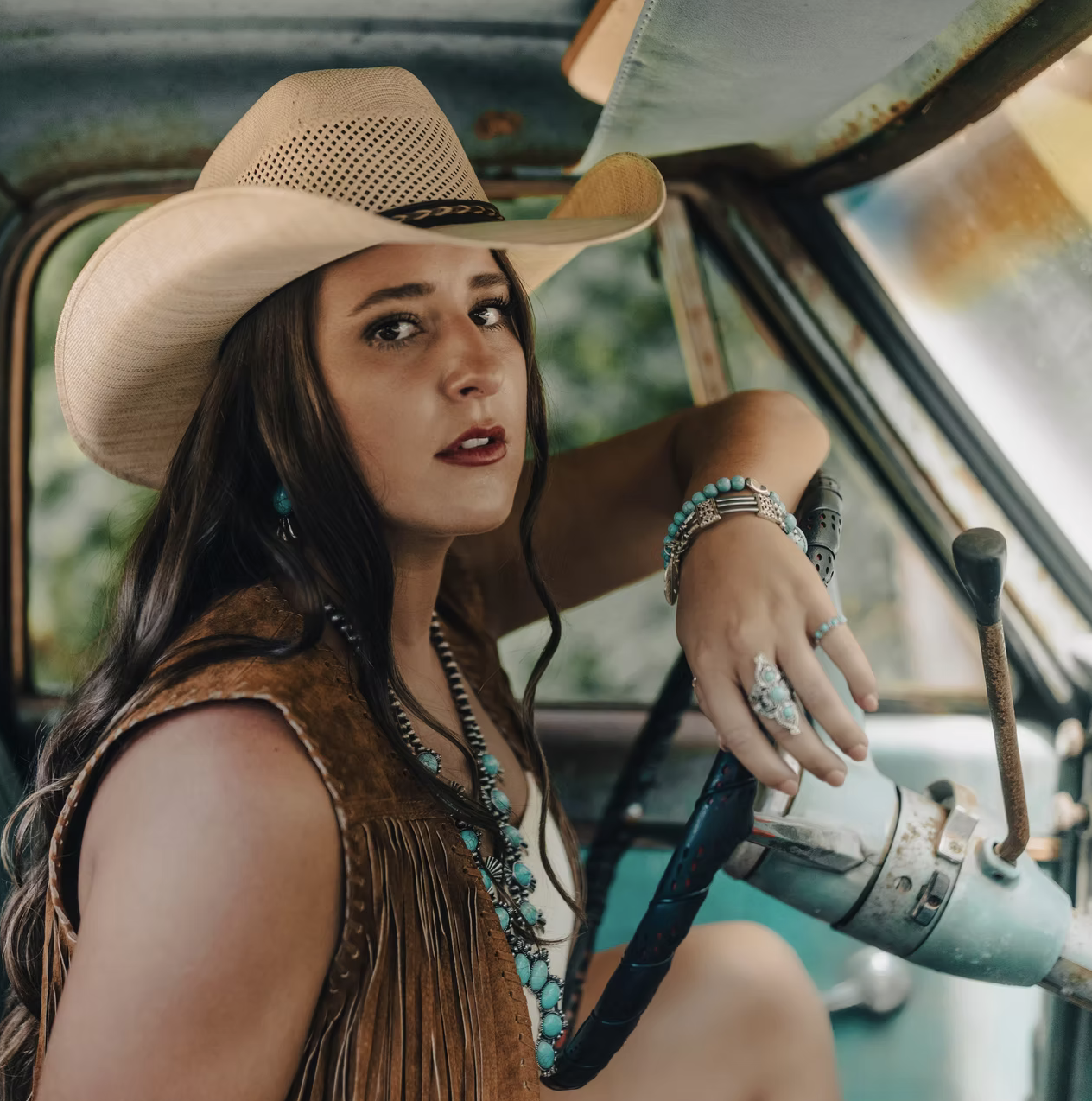 6/5 - Kendra Remedios, The Rivieras