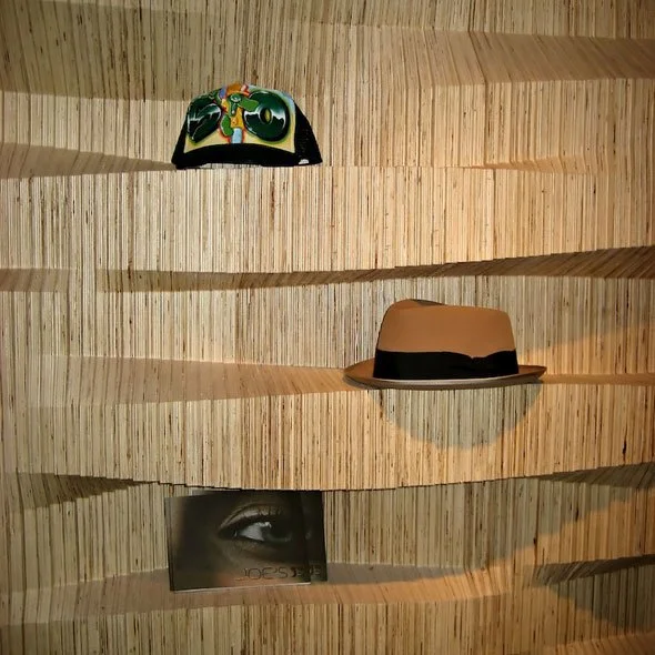 retail wall