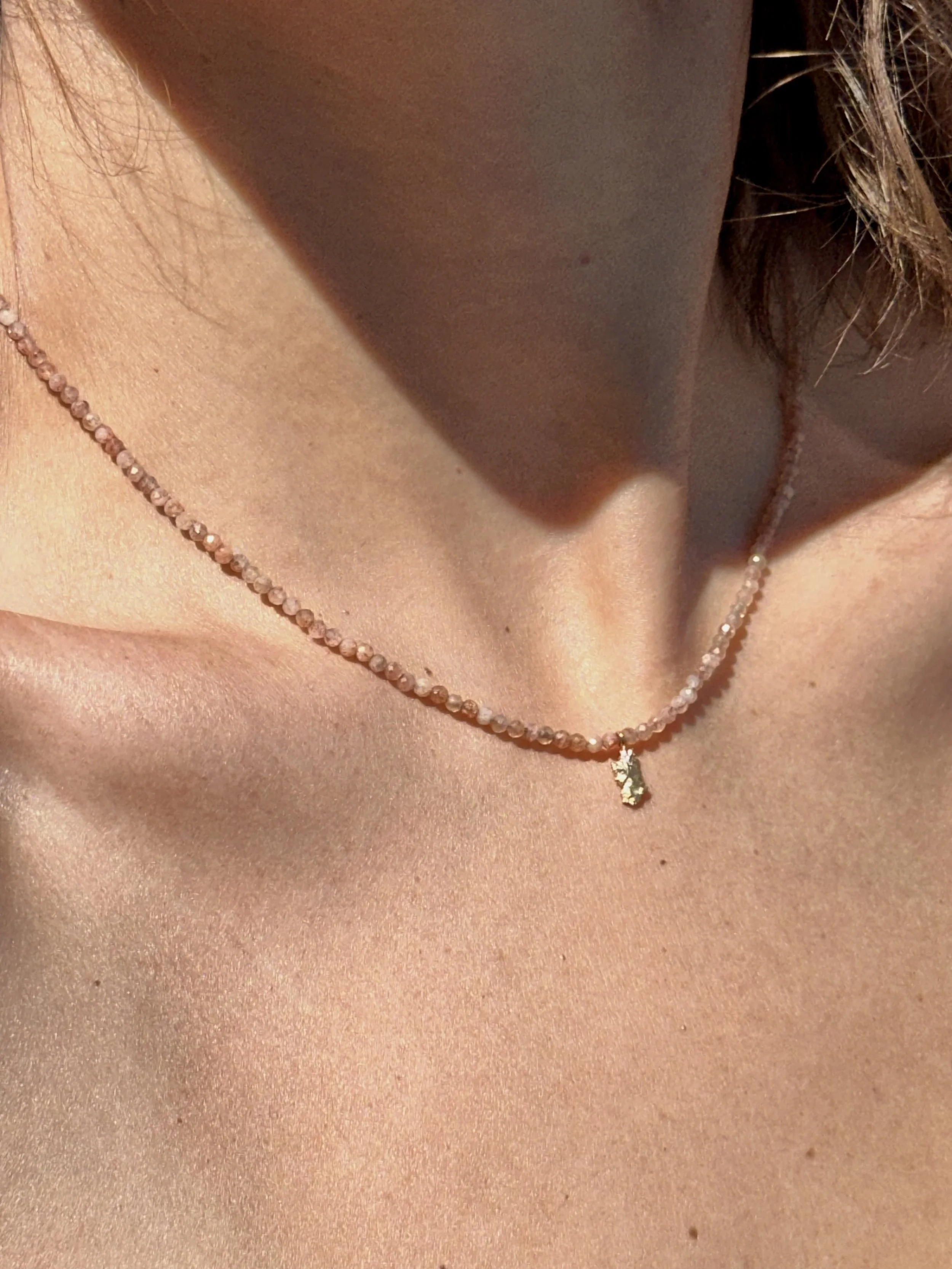 cyclades_sunstone_beads_necklace_hriam_9kgold