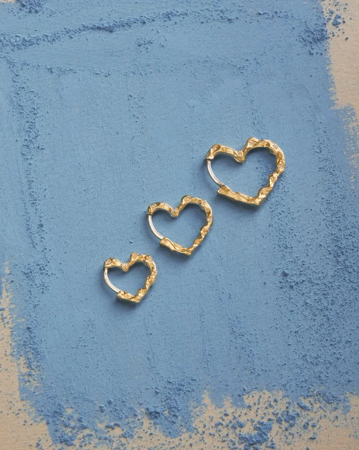 LOVE ME, LOVE ME NOT colleciton