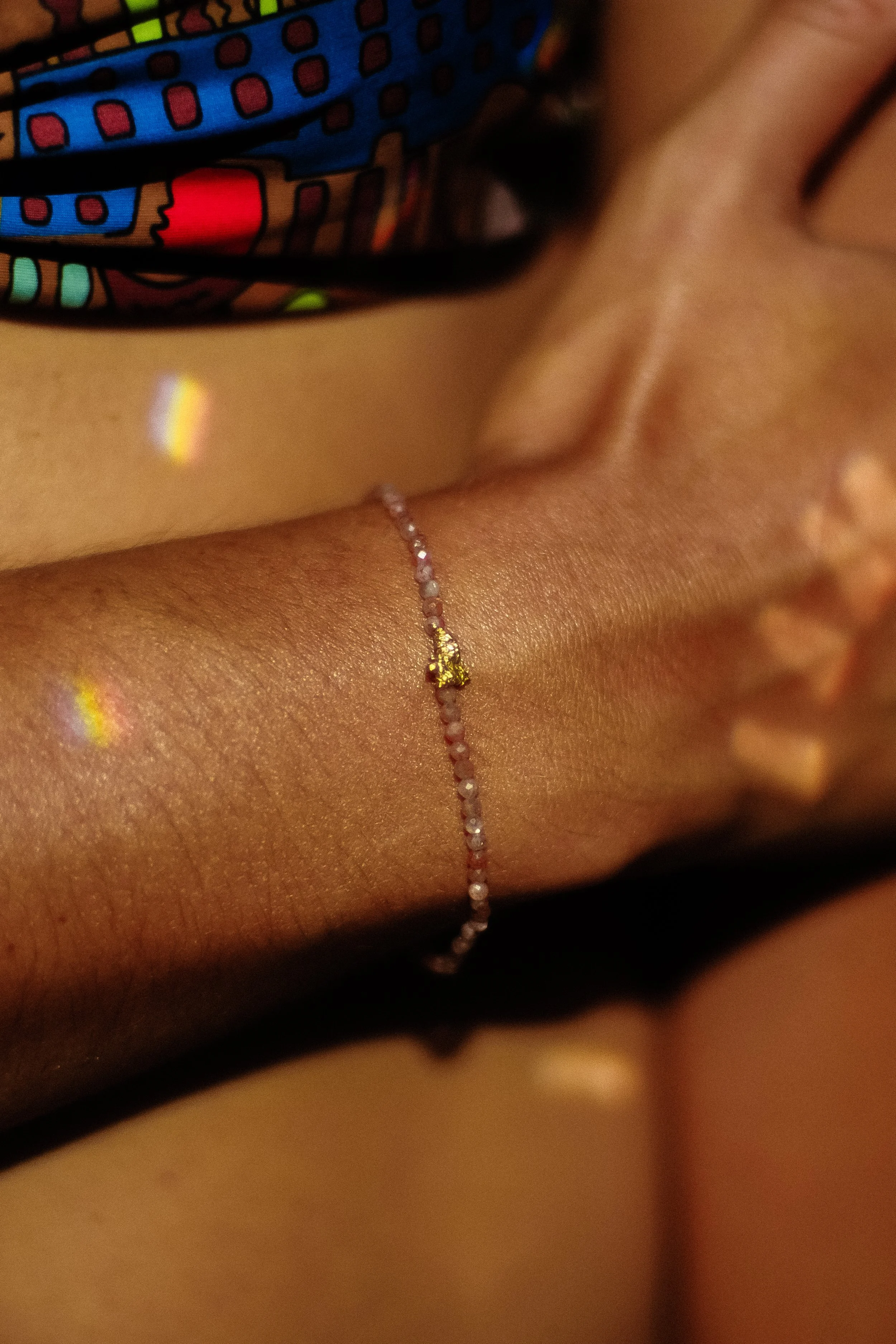 cyclades_sunstone_sun_beads_bracelet_hriam_9kgold