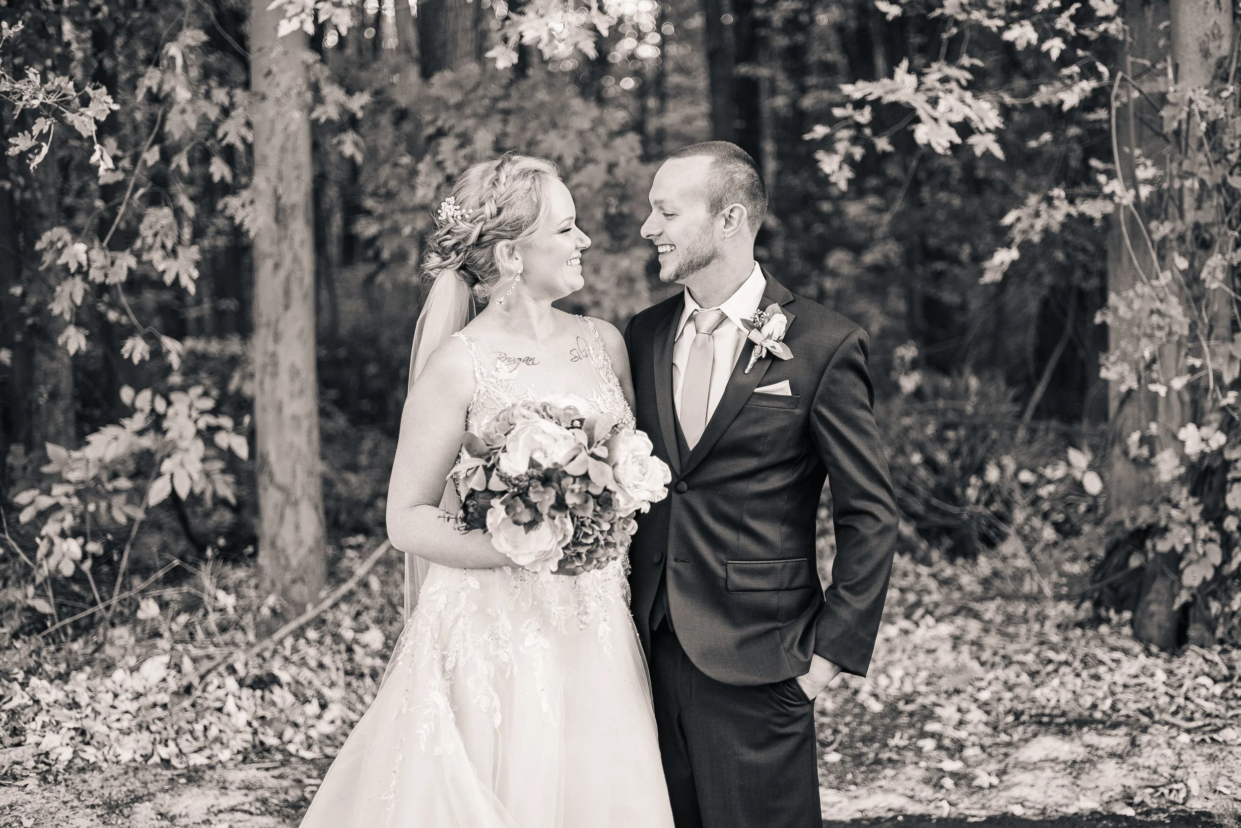 Bridal Party With Bride & Groom - B&W-15.jpg