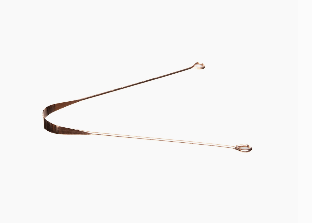 paavani tongue scraper 2.png