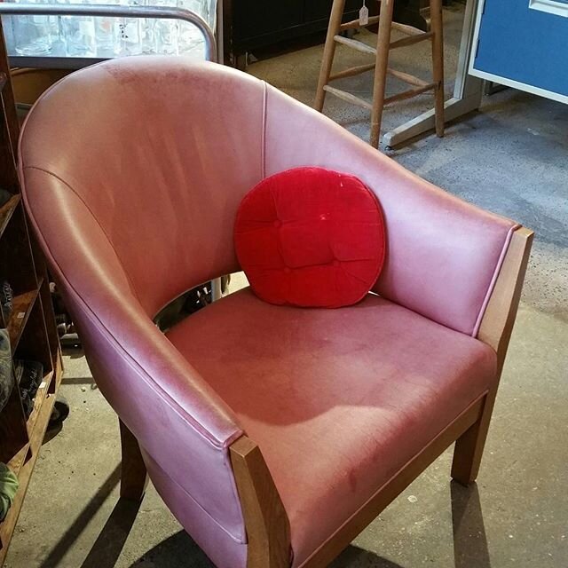 If you like real leather dusty rose mod club chairs with plenty of tasteful rustic patina, I have 4 of them by Mitchell Gold and Bob Williams. 350.00 each #millenialmauve #dustyrose