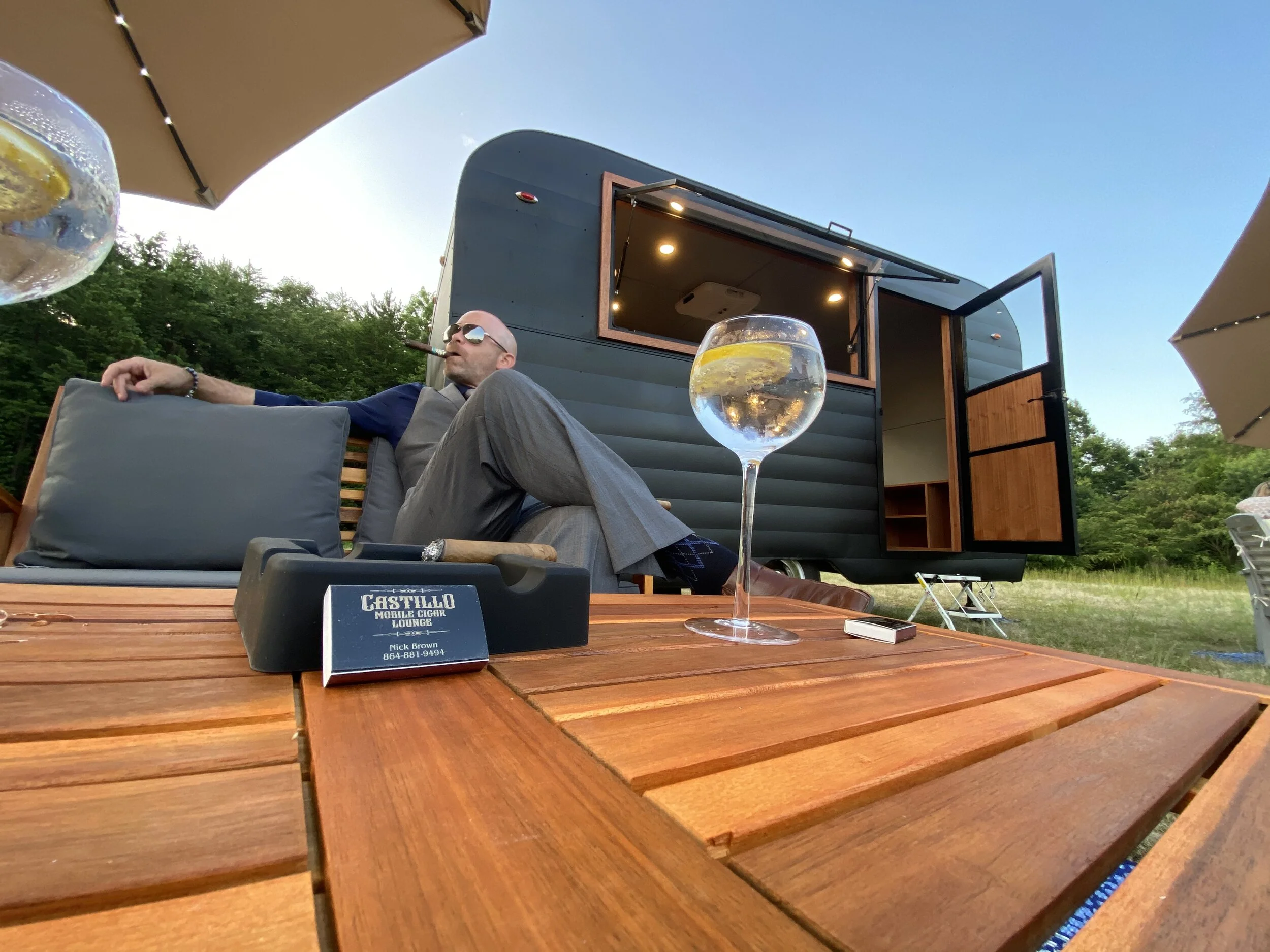 Home — Castillo Mobile Cigar Lounge