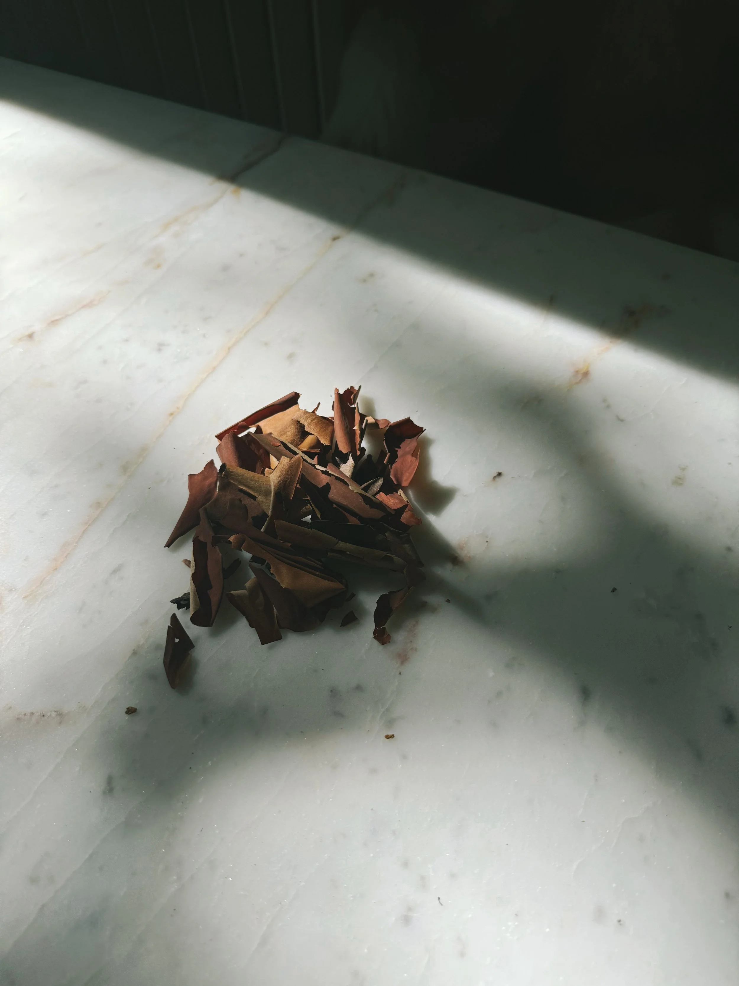 ARBUTUS BARK - LOOSE