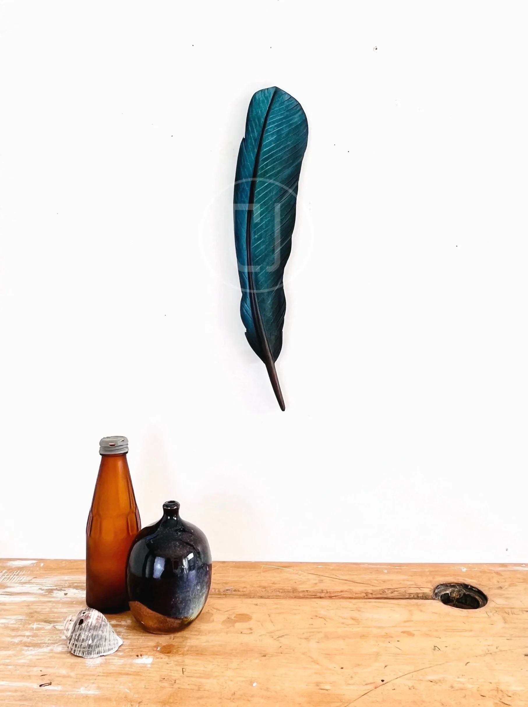 carving+of+native+new+zealand+tui+bird+feather+by+claire+jensen.jpg