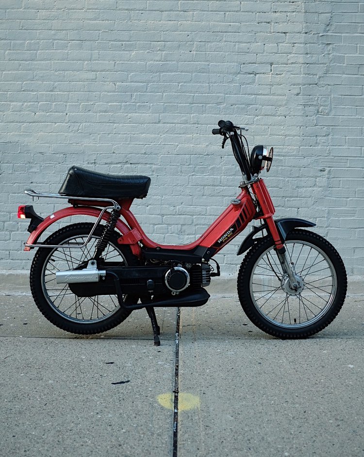 Honda Hobbit PA50II - Red