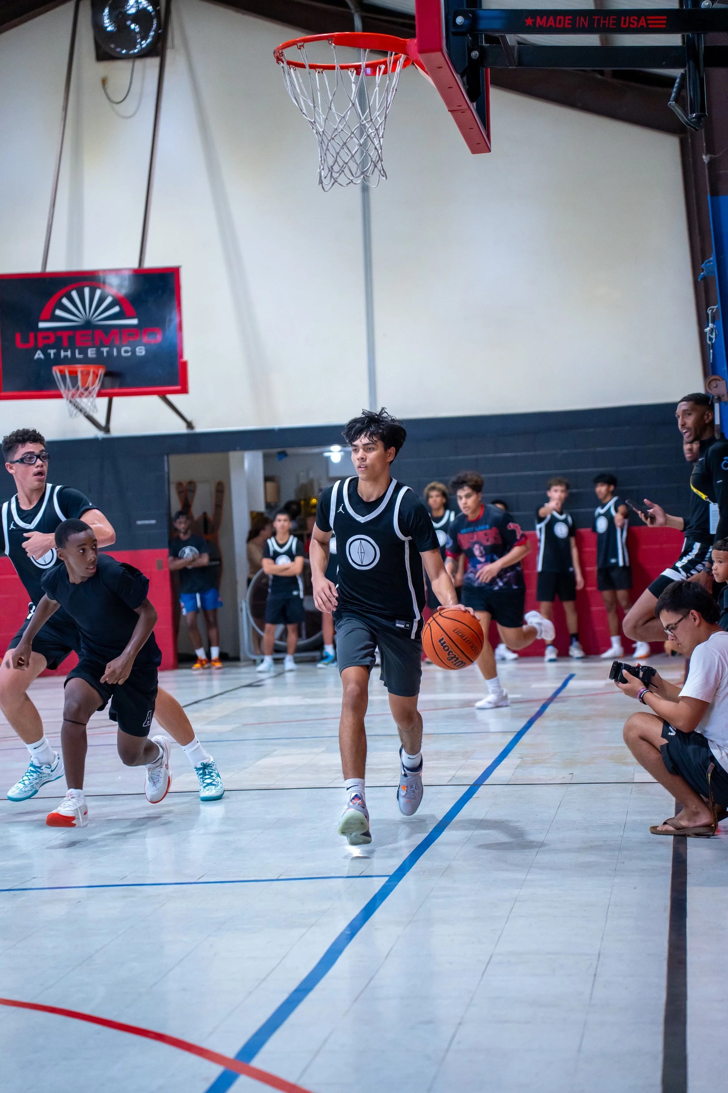 Top 40 Hawaii Scrimmage 2.jpg