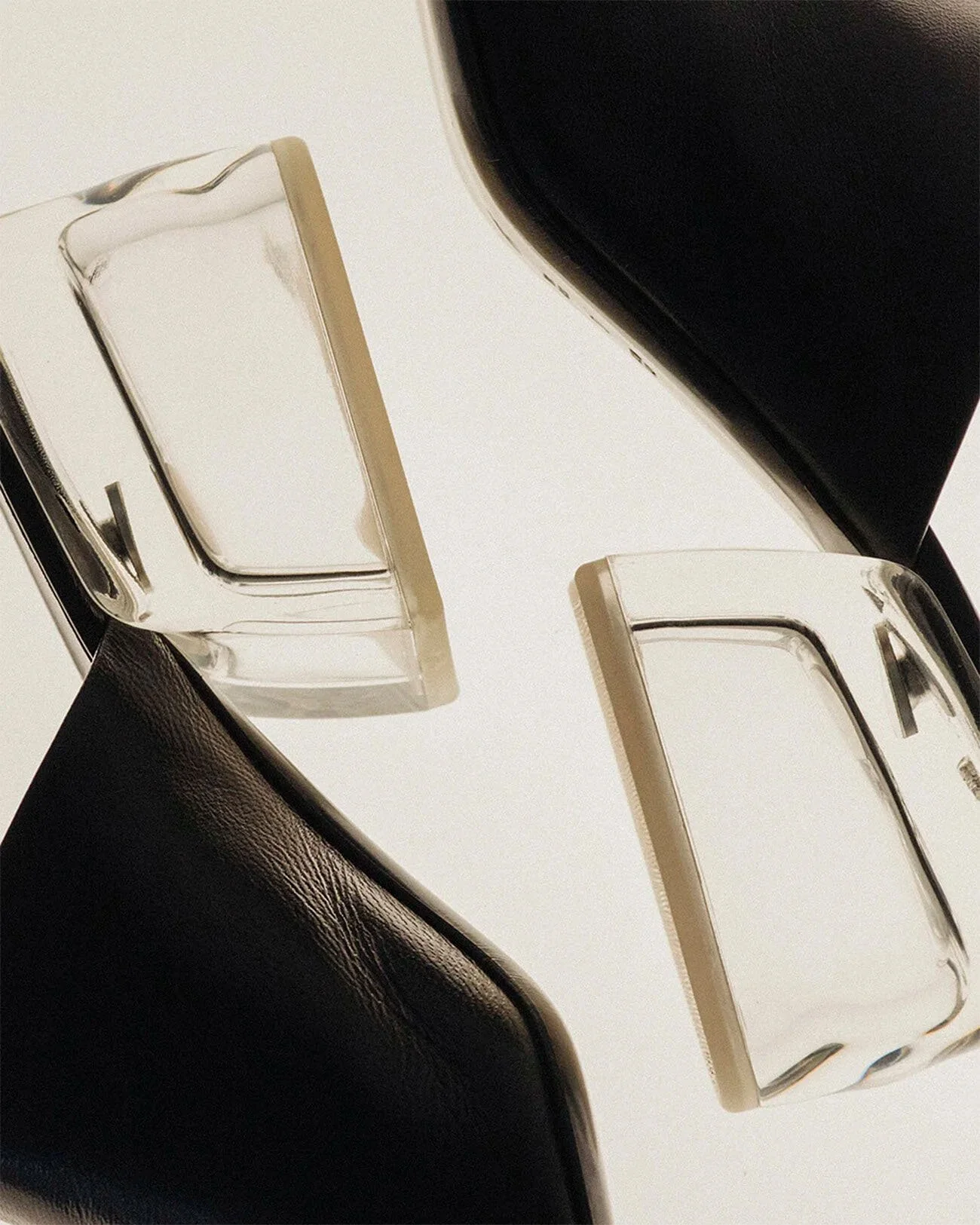 IAN-FLANIGAN-OBJECTS-027.jpeg