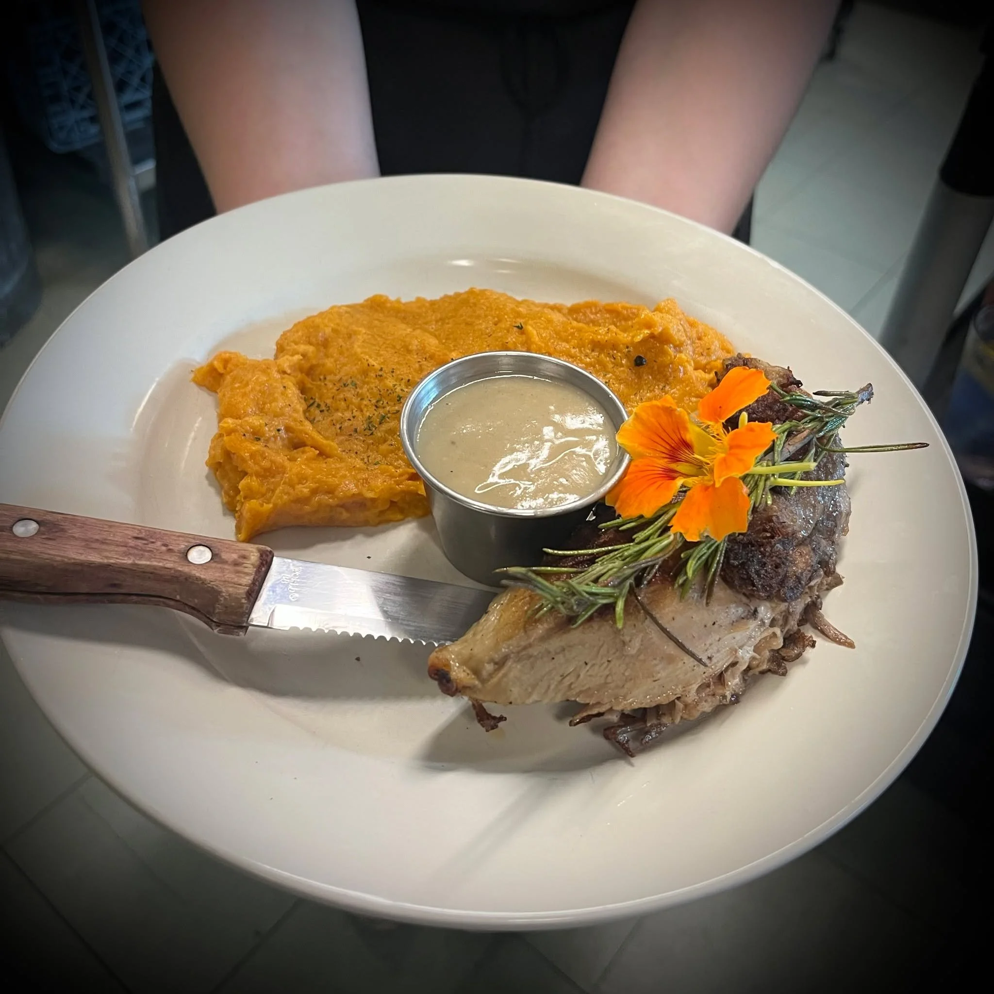 Weekend plans? We&rsquo;ve got you. Our kitchen is fired up, our bar is ready! 
Reserve your seats now 🦆
(802) 528-5991