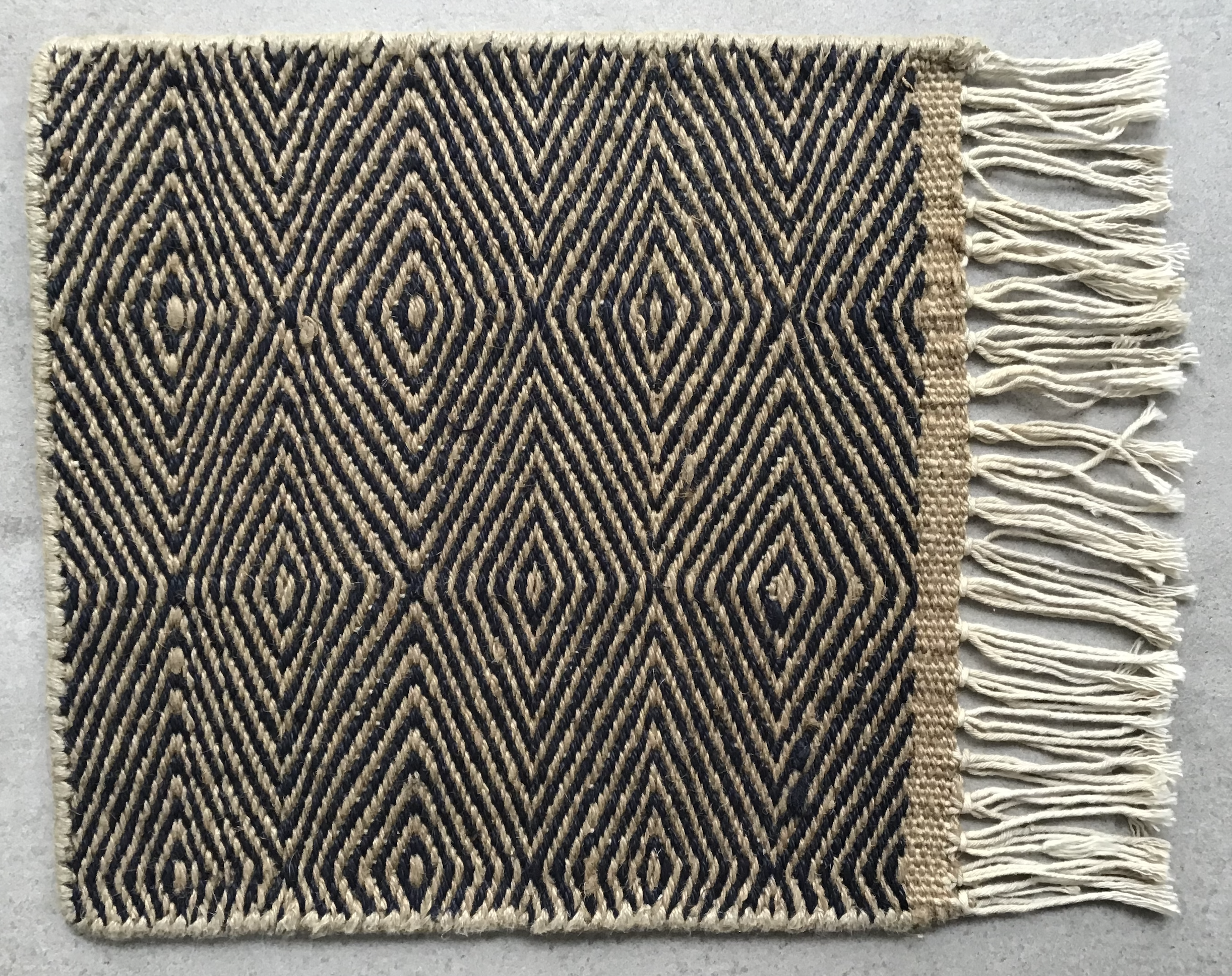 HW77 - Jute - Sadie