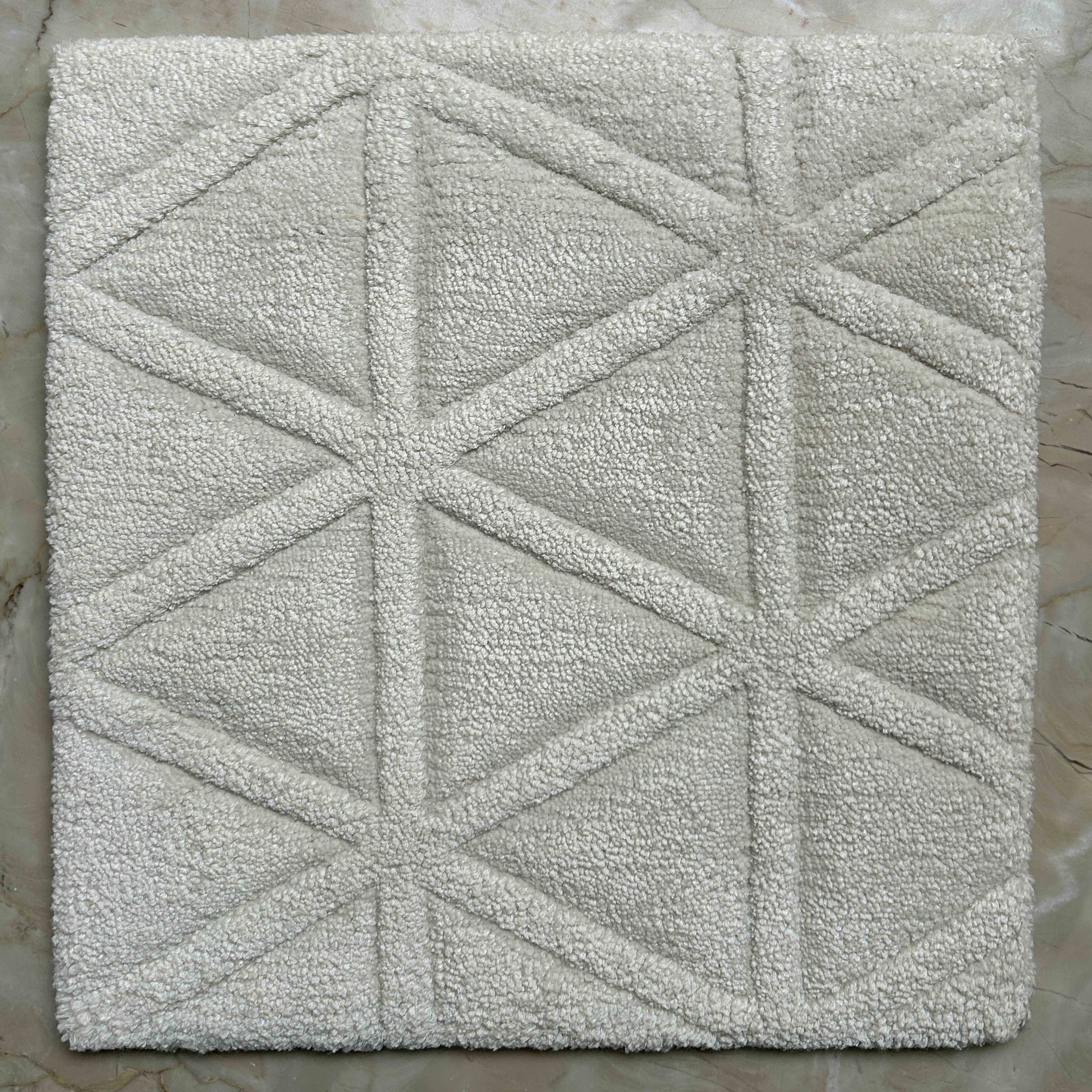 HT156 - Raised Diamond