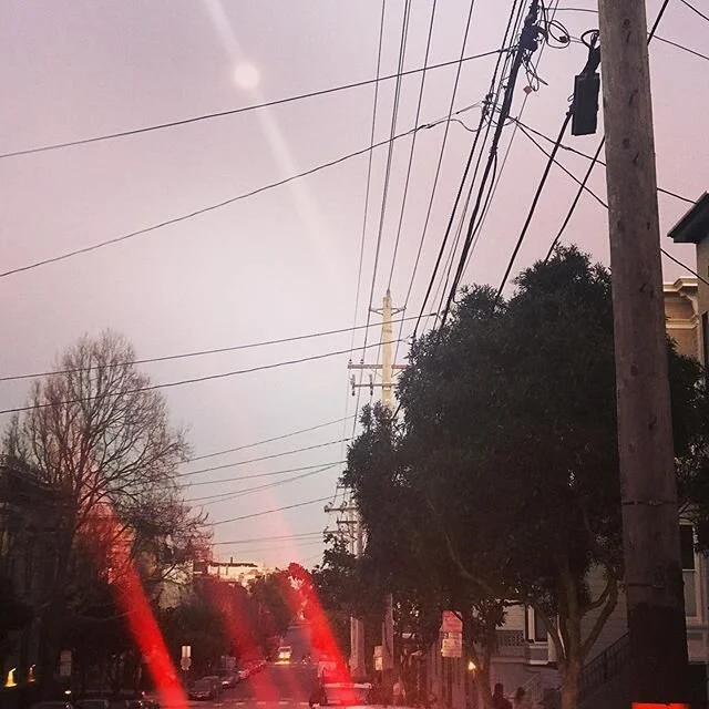 friday night lights vinyasa in t-minus thirty and a #fullmoon to boot ⚡️🌝 #letsdothis #practice #lowerhaight #vinyasamyway #yoga #sfyoga #feelinwitchy #purna #chandra #witchywoman