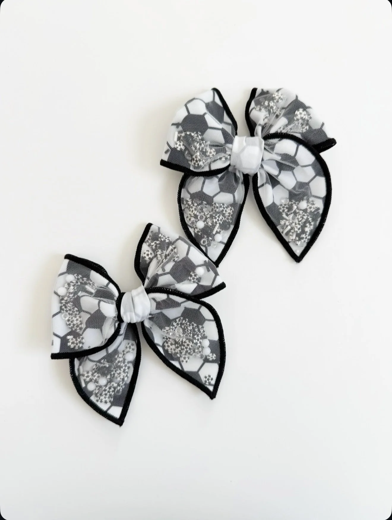 Soccer Shaker Glitter - Fable Bow