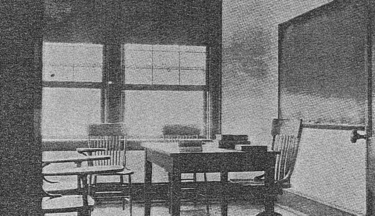  Classroom at the Tuttle School, 1939-40 Bulletin Courtesy of The Archives of the Episcopal Church 