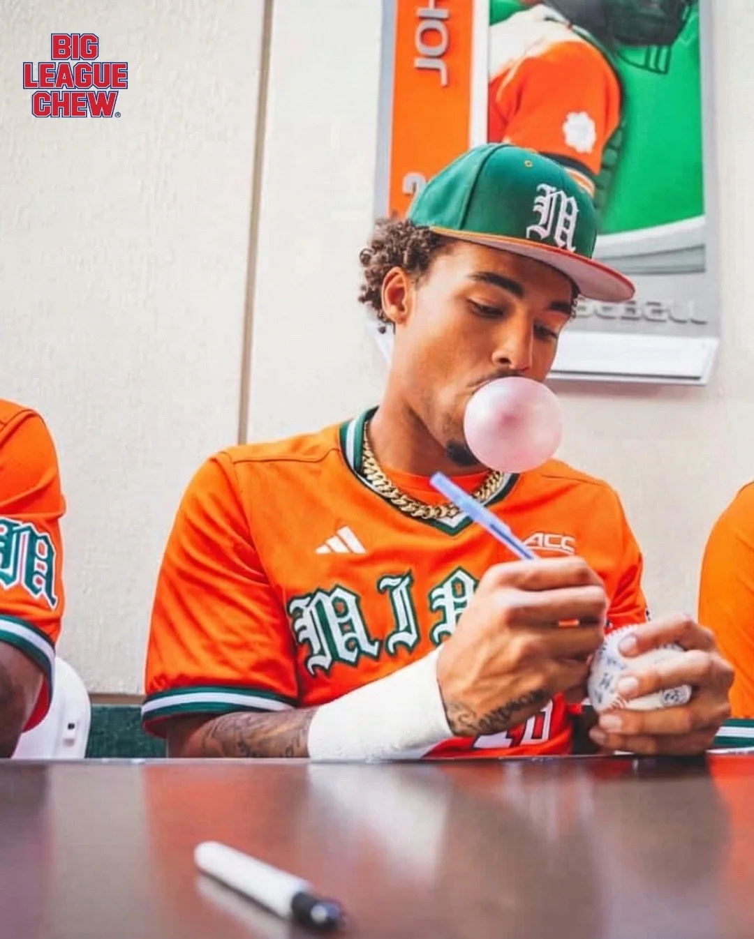 There are no shortcuts at the U. Dialed in and stocked up, with Opening Day around the corner ⚾️ 🙌 

@copelandcian