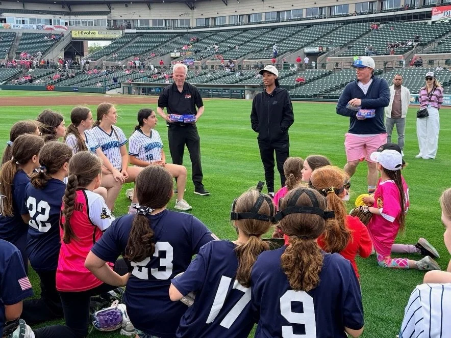 From the pregame girls clinic to first-pitch warmups, Mo&rsquo;ne had an incredible time with the next generation of athletes at the Rochester Red Wings! ⚾️💙

The future of the game is bright. ✨