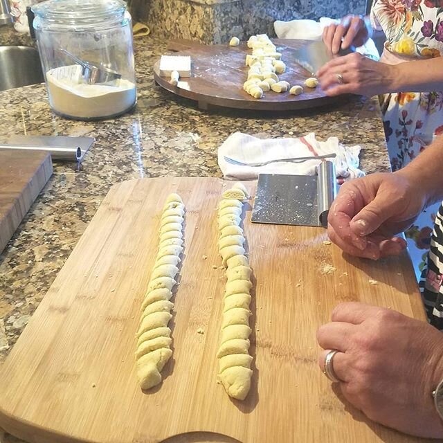 Gnocchi making!! All summer classes listed on website, link in bio!

#homemadegnocchi #pastaclasses #hostesswiththemostess #summerinwisco