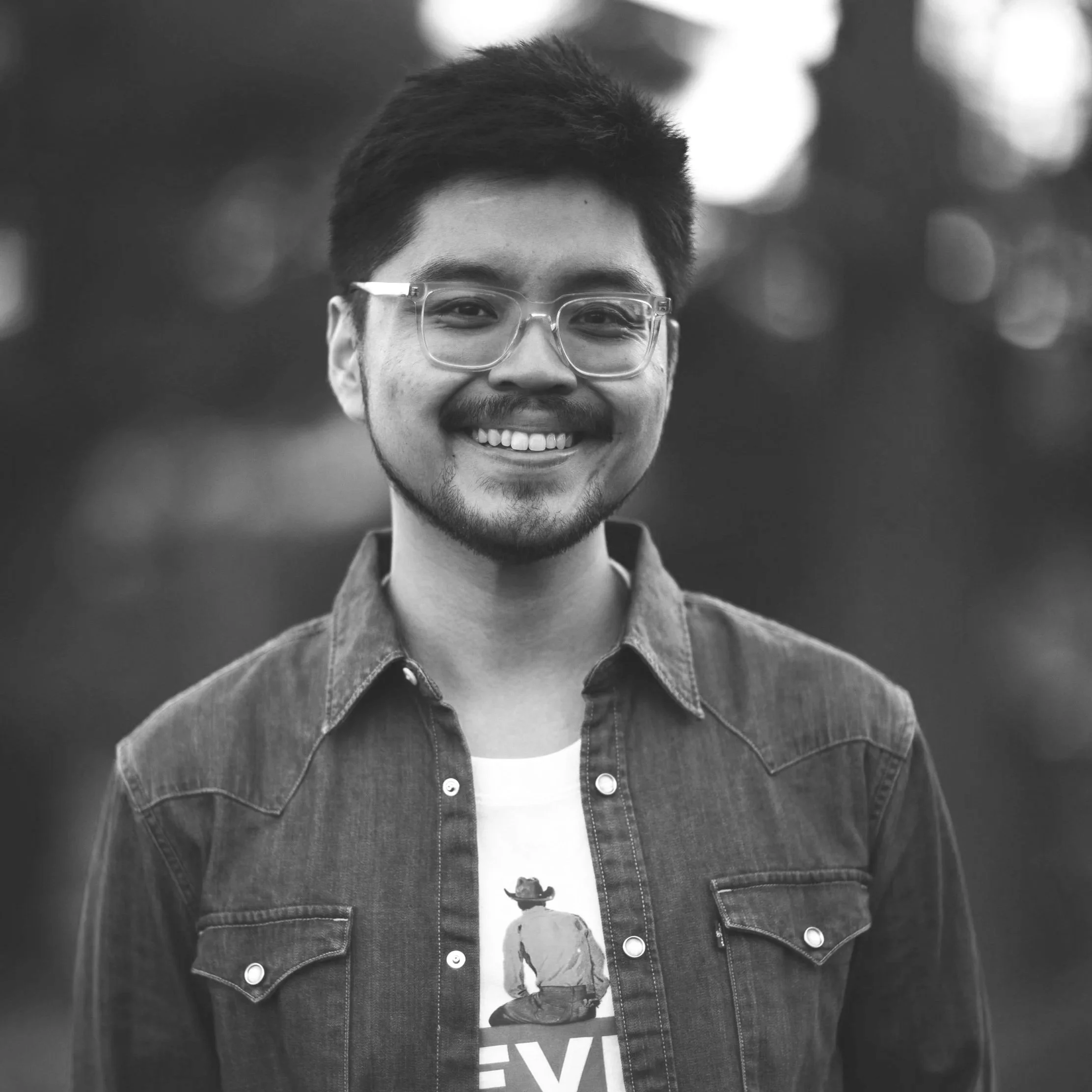 DYLAN ✐ Senior Designer