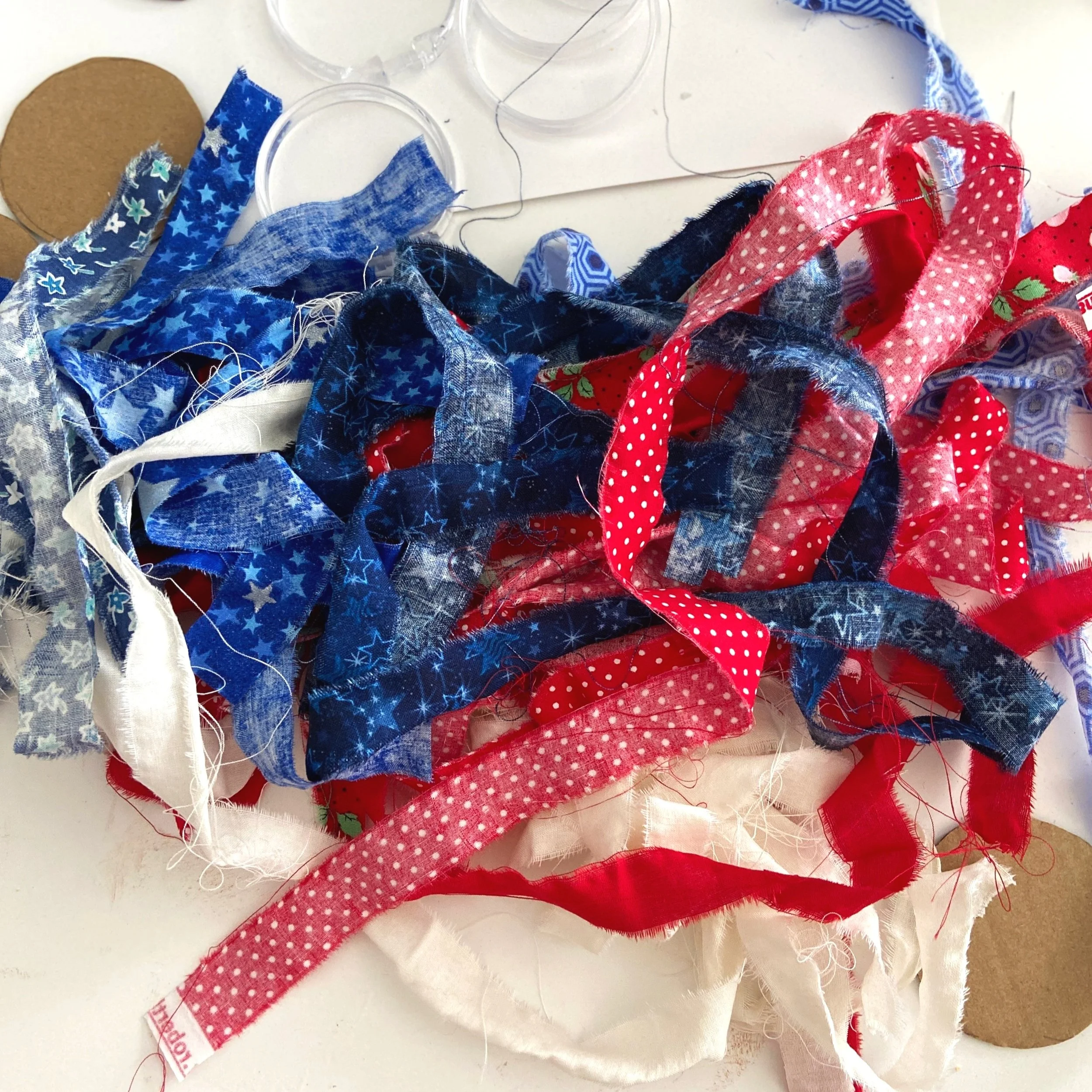 Patriotic+Fabric+Flowers00034.jpg
