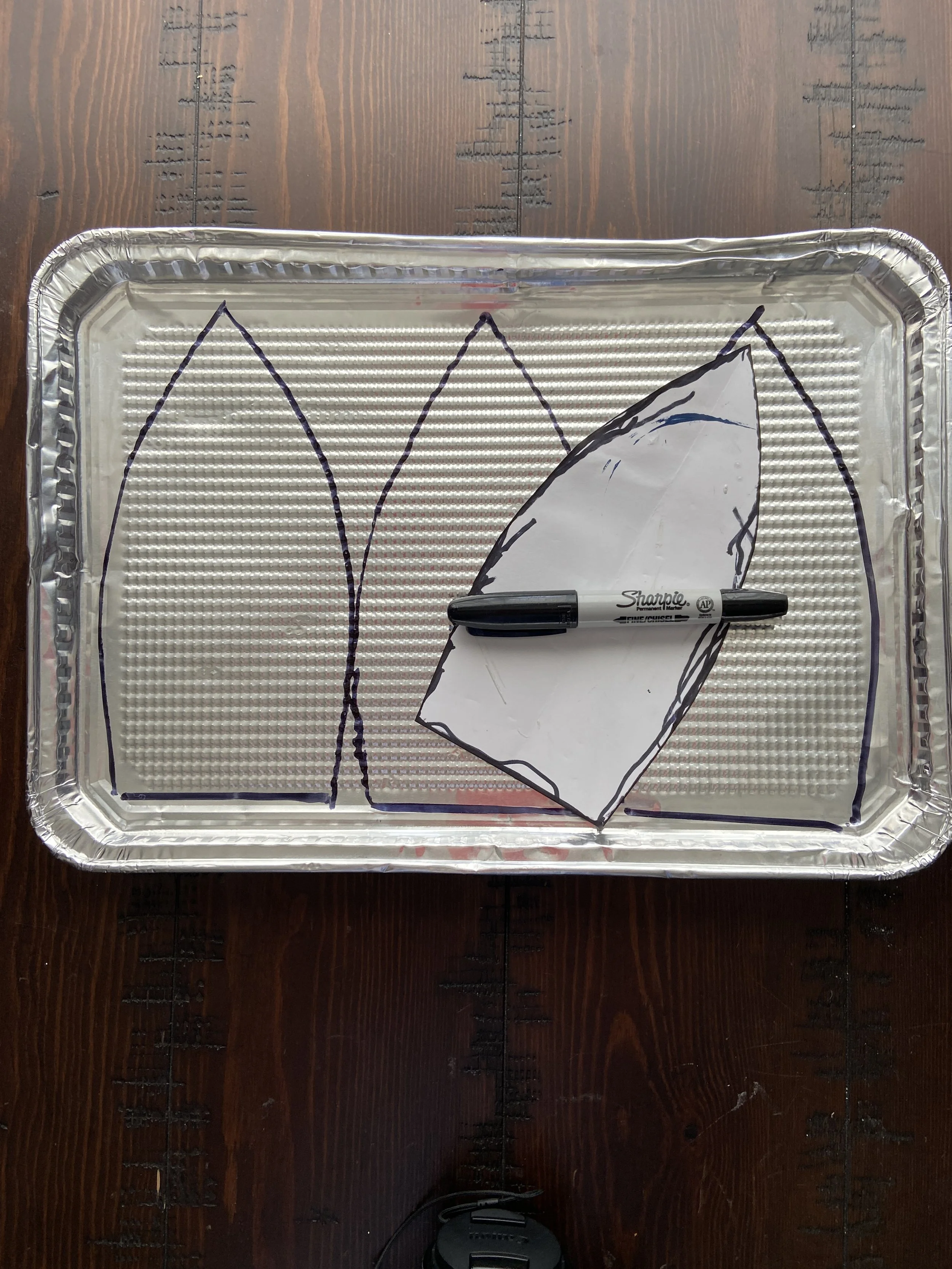 DollarTree Aluminum Sheet Pan Flower00021.JPG