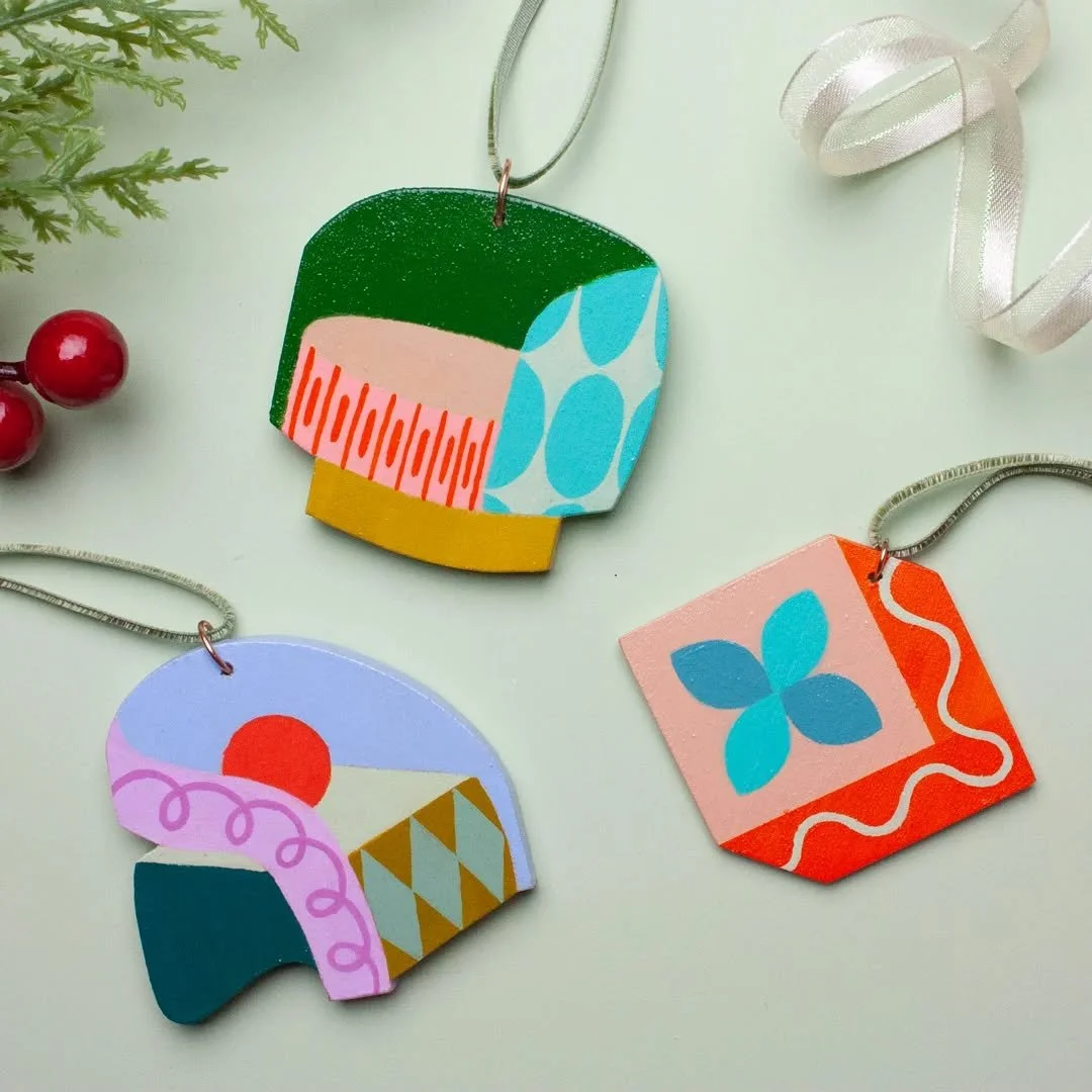 It's hard to pick favs but here's a snap of mine from all the ornaments I posted in yesterday's reel 🤠

I have listed them in my shop &amp; I'm thinking of maybe doing a lil ornament show and tell for all the ones I've collected/will be putting up t