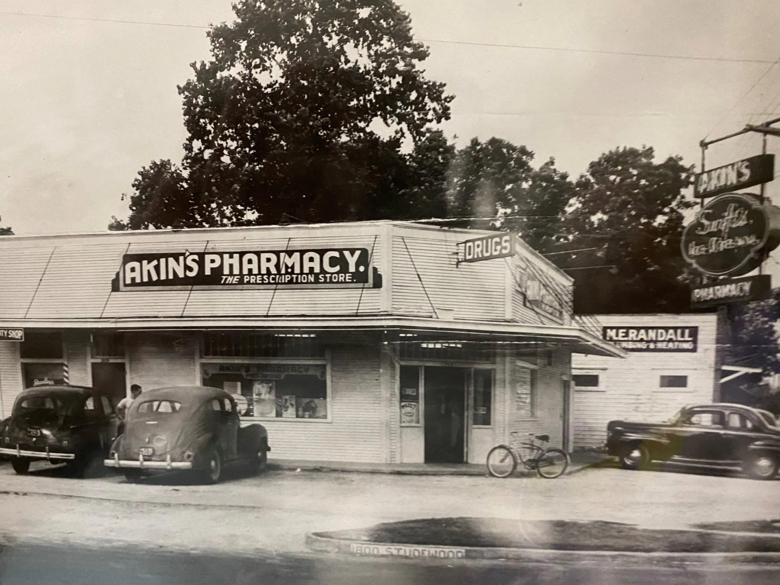742 E 20th - Akins Pharmacy.jpg