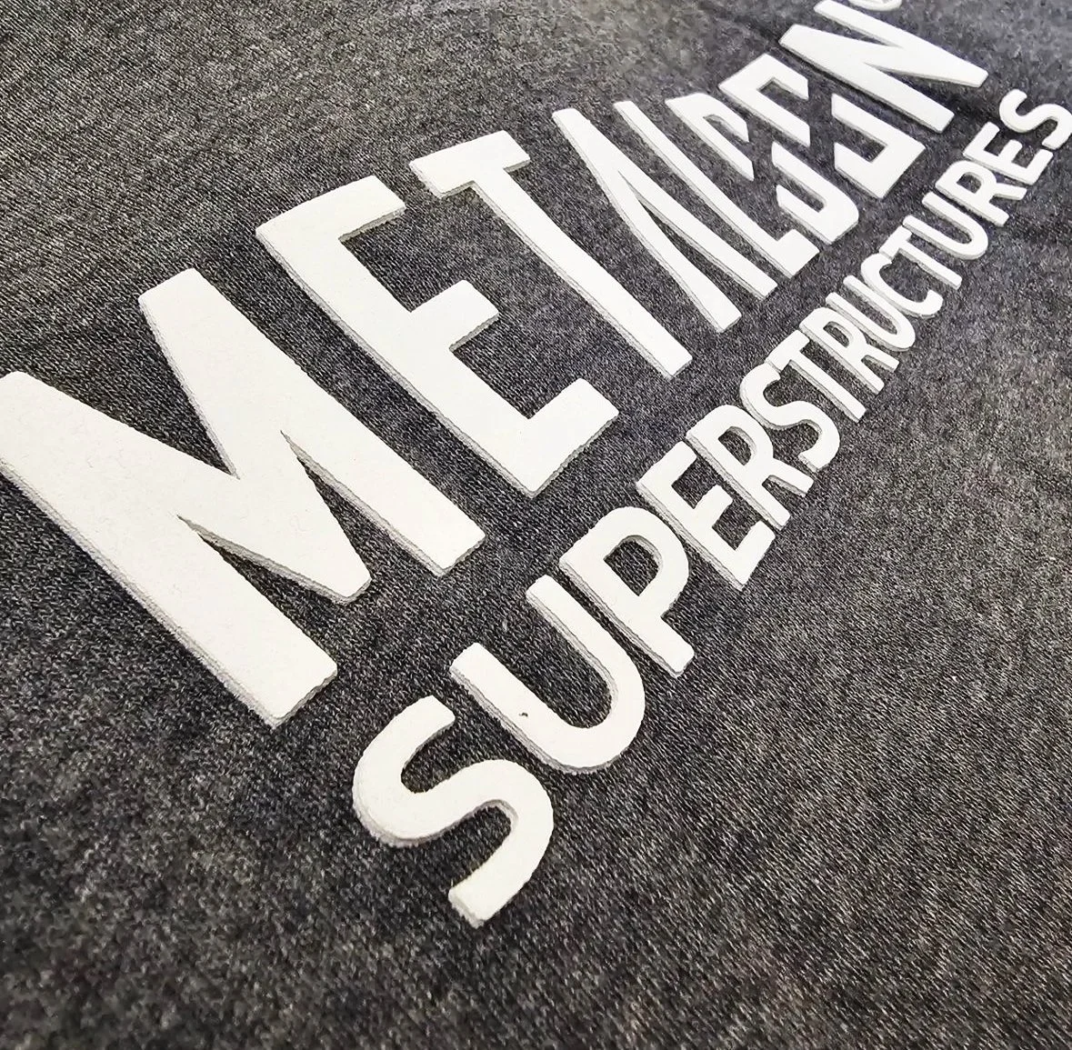 3D kumipainatus vaatteeseen huppari