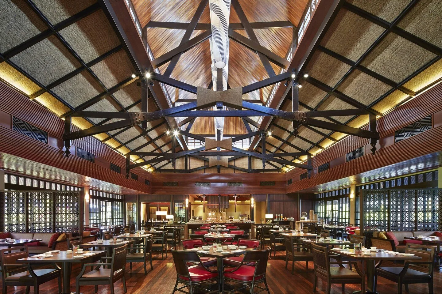 Commercial - Marriott Mulu