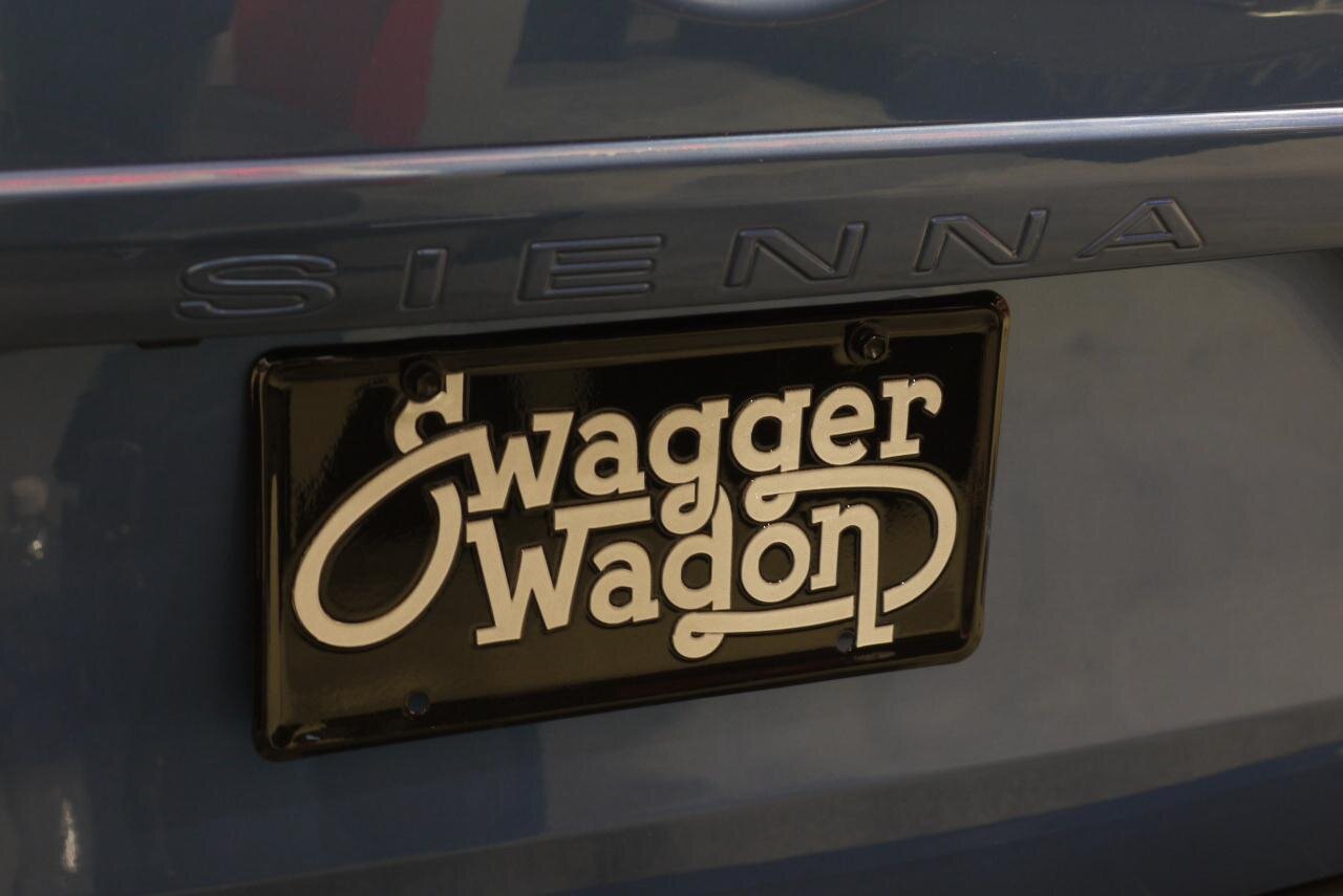 Toyota Swagger Wagon Supreme-9.jpeg