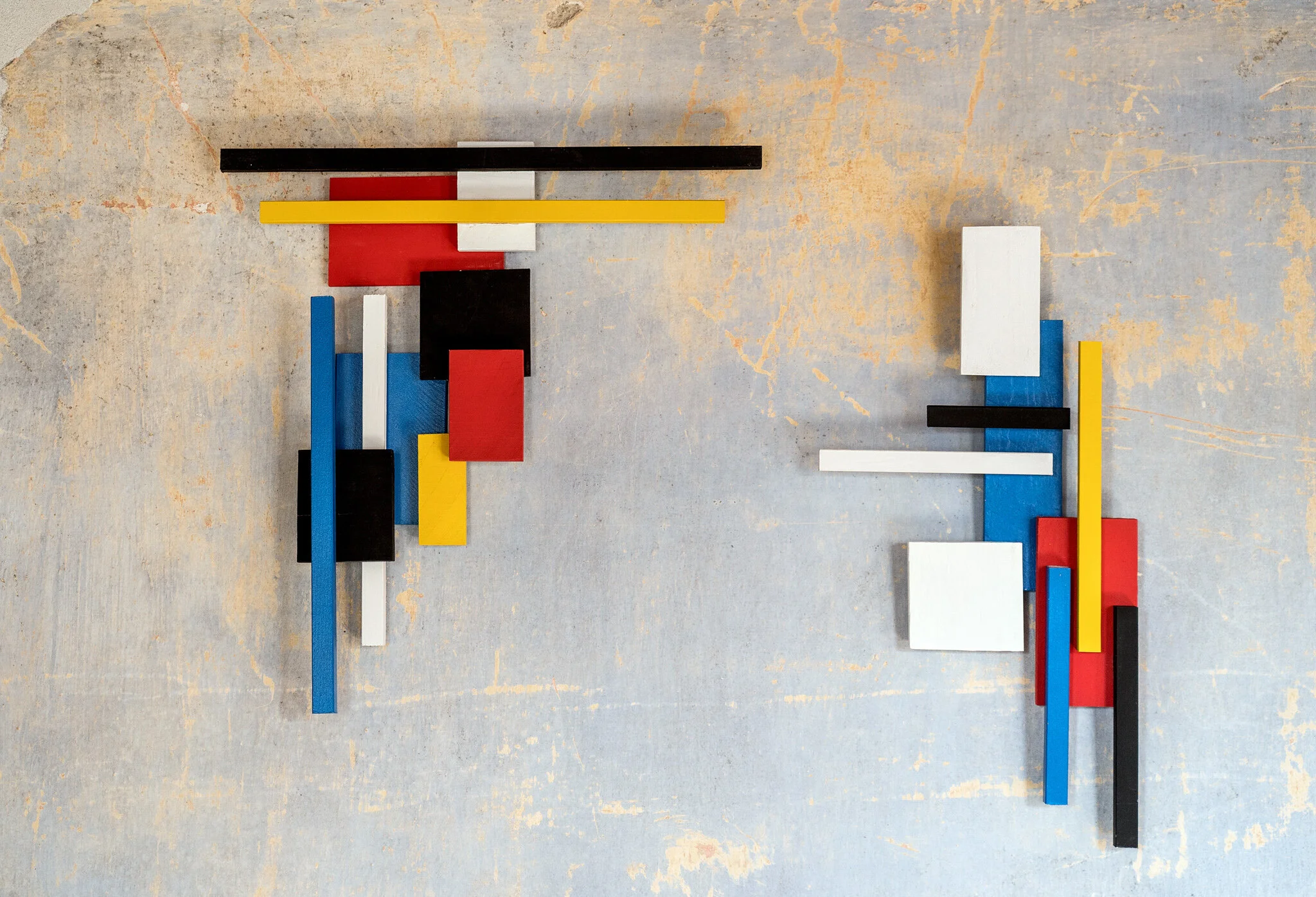 Wooden wall hanging sculpture