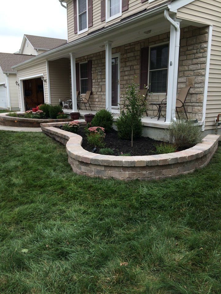 6 Landscaping Ideas to Enhance and Soften the Look of a Retaining Wall in the Powell, OH Area | ARJ Landscape 6 Landscaping Ideas To Enhance And Soften The Look Of A Retaining Wall In The Powell, Oh Area | Arj Landscape