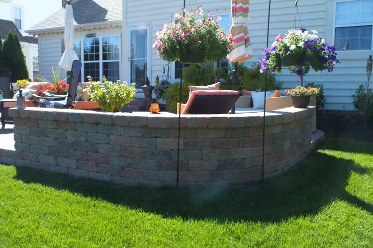 Retaining wall in Lewis Center, OH