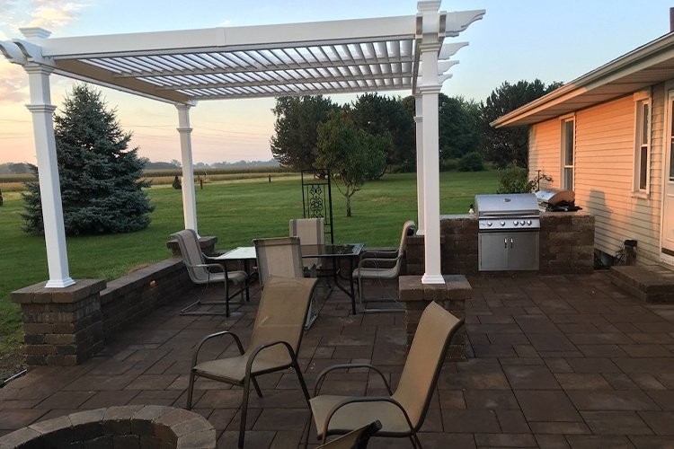 Lewis Center, OH top landscaping company for pergolas