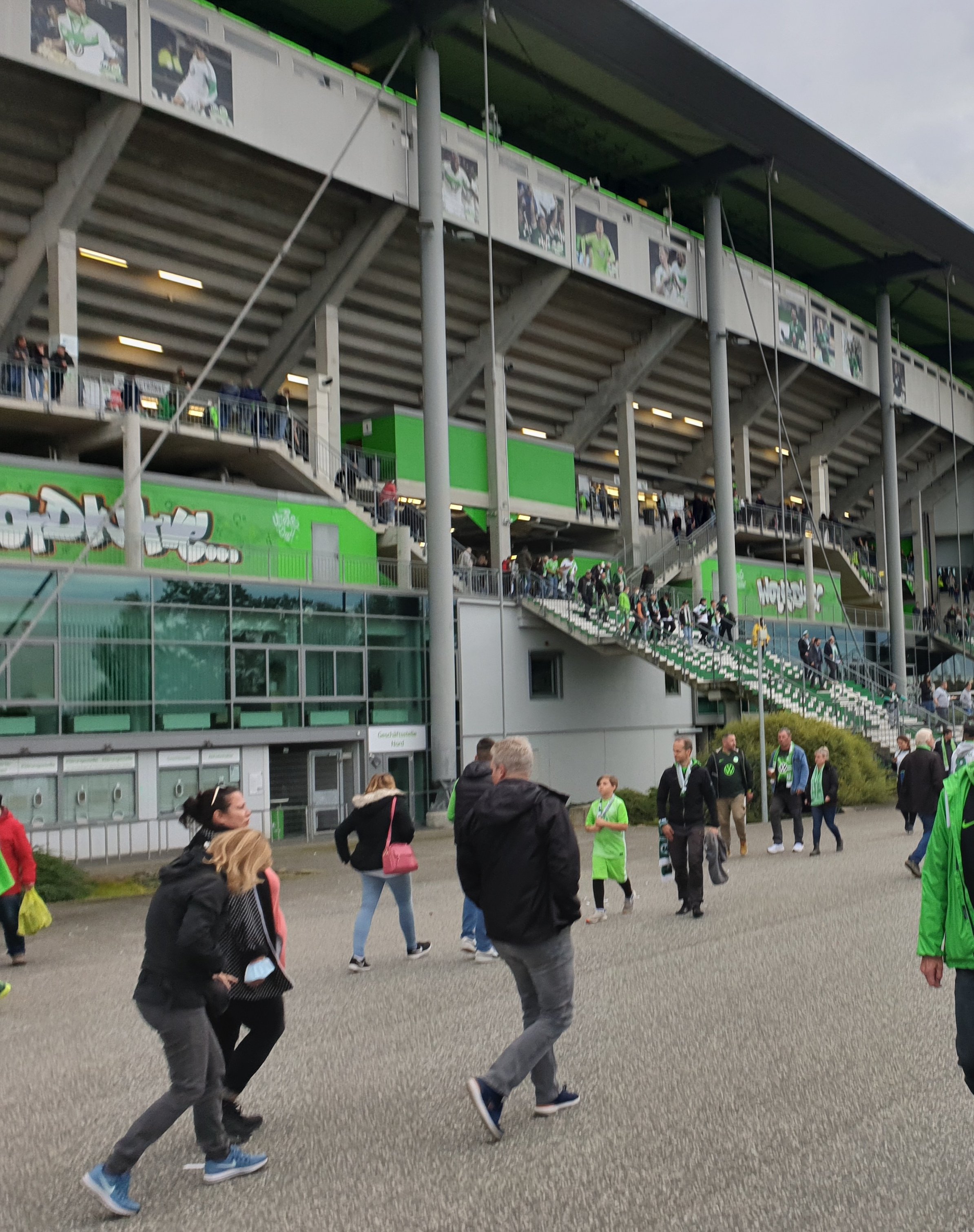 Wolfsburg Gladbach zug.jpg