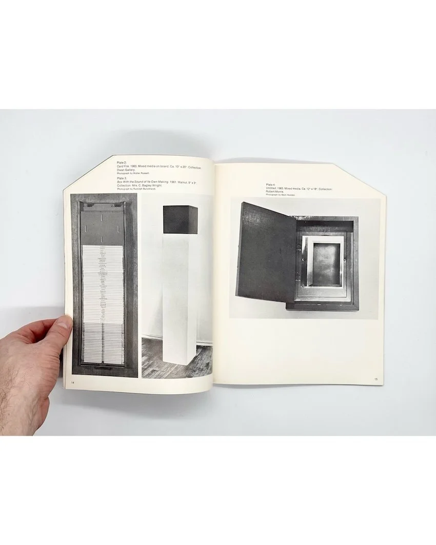 Robert Morris. Whitney Museum of American Art, New York, 1970. Room & Book secondhand art books, London