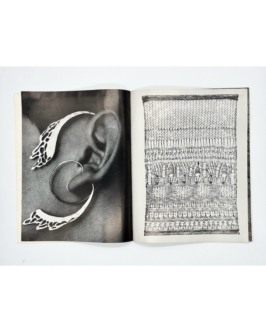 Craft Horizons Vol.XXVII No.1 January / February 1967. Room & Book, second-hand art books, London. The world's most beautiful second-hand art books