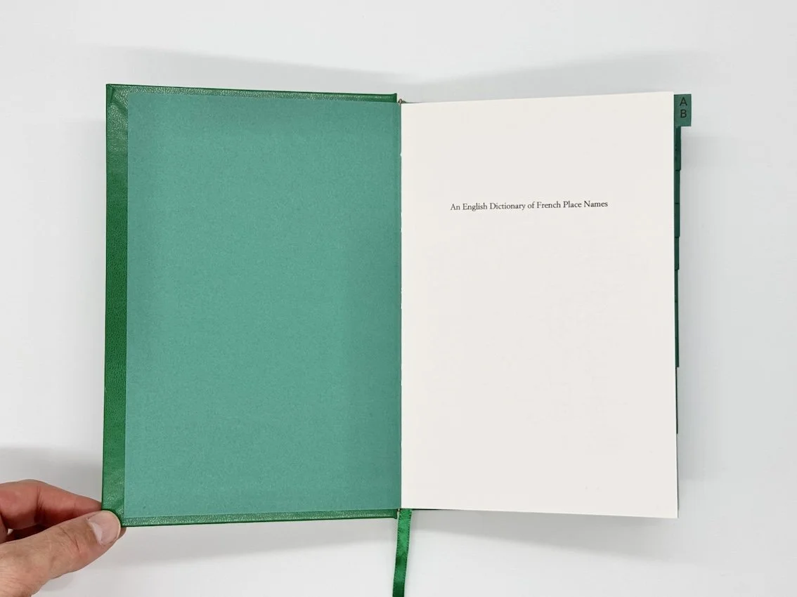 Simon Cutts, An English Dictionary of French Place Names, Coracle, 2004