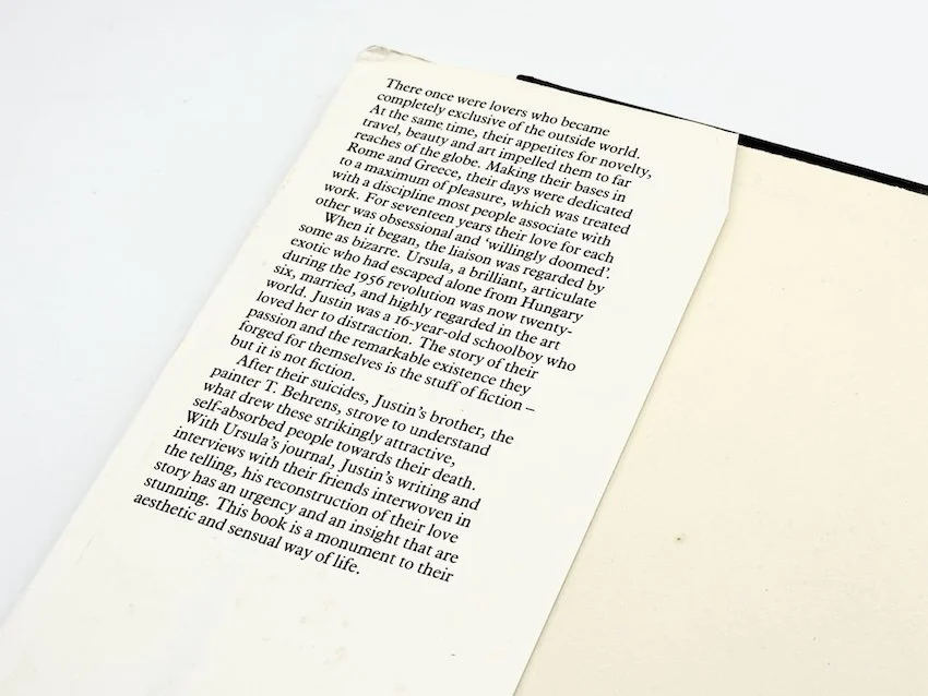 T. Behrens, The Monument. Jonathan Cape, London, 1988. First edition hardcover.  Room & Book, secondhand art books, London