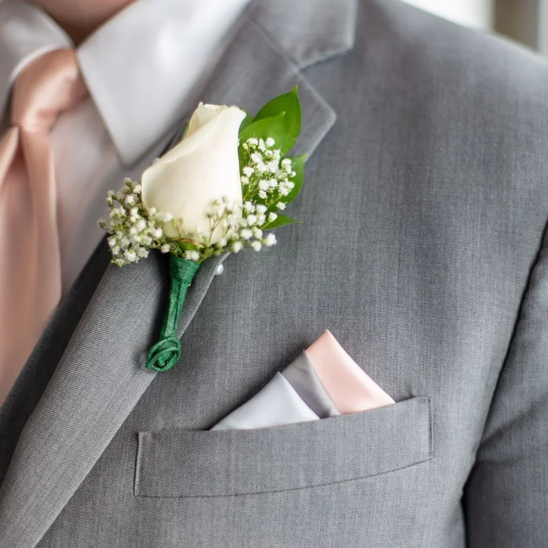For the Groom, Jacket On or Off during the Brisbane or Gold Coast Wedding Dance?