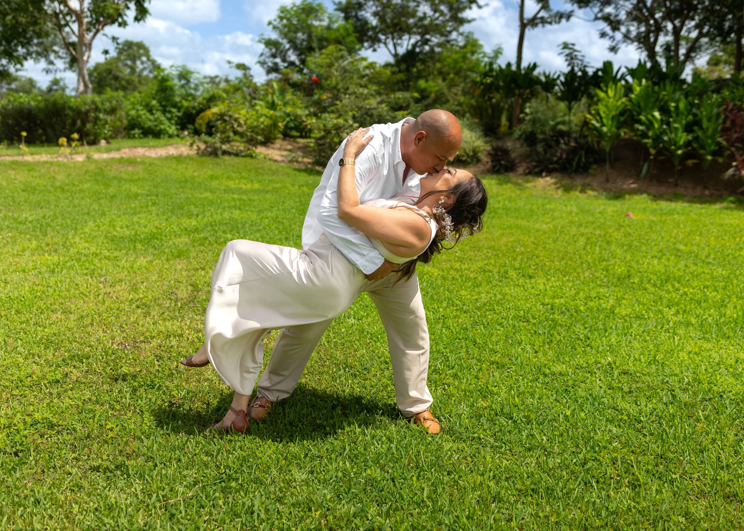 How to Plan Your Wedding Dance Around a Very Long or Very Short Song