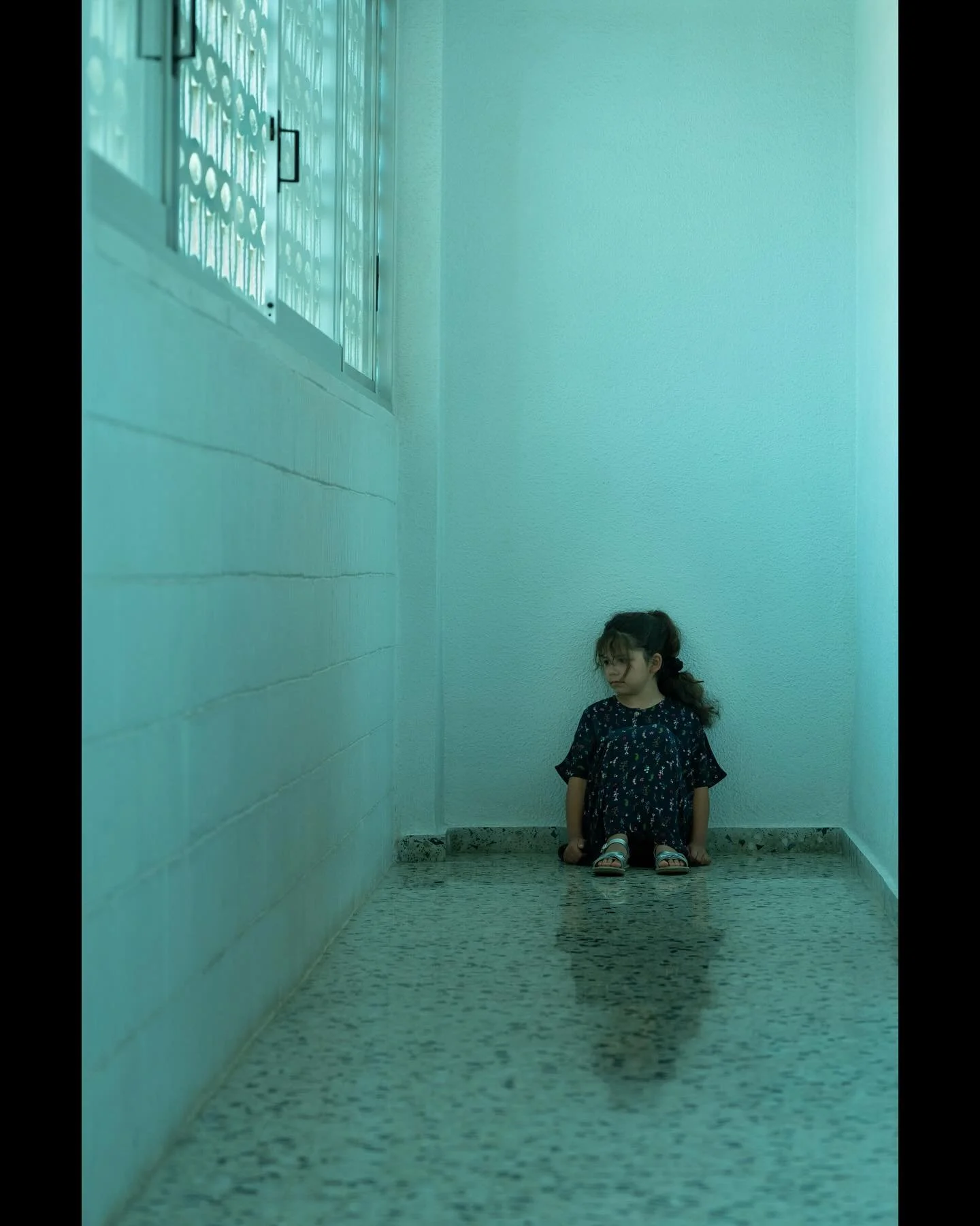 Confinement 💚

From the series &ldquo;The Green Room&rdquo;

&bull;&bull;&bull;&bull;&bull;&bull;&bull;

#the_mirror_of_our_souls
#dreamland_arts_of_nature
#ominous_perfection
#super_photoeditz
#somber_moods
#dark_feather_touch
#blackfeathertouch
#s