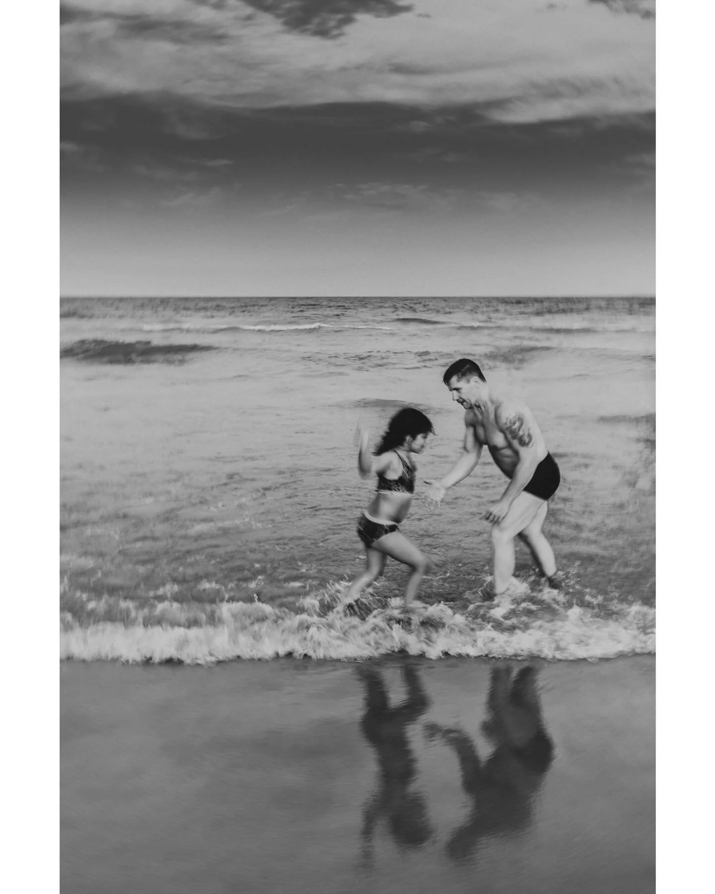 Silent waves 🖤

&bull;&bull;&bull;&bull;&bull;&bull;&bull;

#blackandwhitephotography #rebel_bmw #blancnoir2 #travelphotography #costablanca