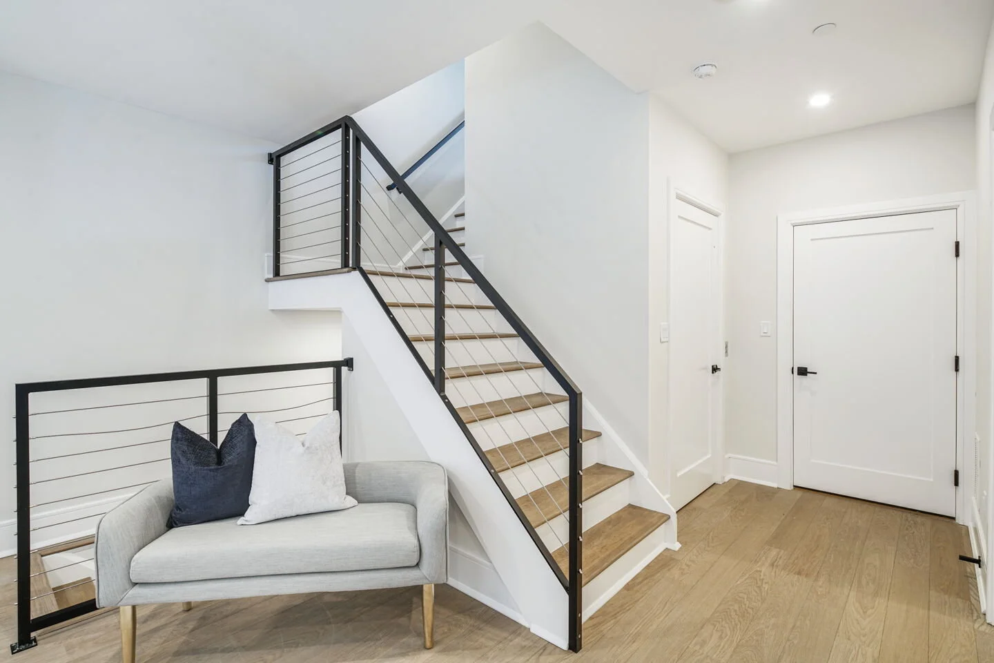 10-mls-3310 S 20th St-Full-10.jpg