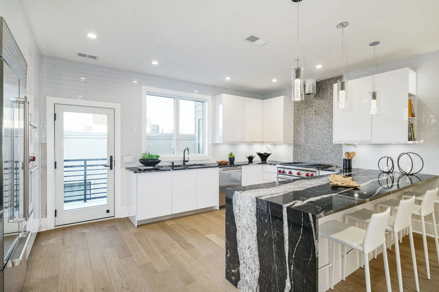 14-mls-3310 S 20th St-Full-14.jpg