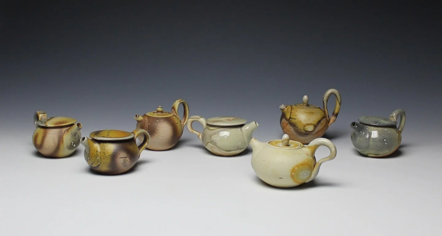 Tiny teapots. Each around 150-250ml. I&rsquo;ve been enjoying learning more about brewing and drinking loose leaf tea using these small teapots recently!

#sodafired 
#teaware