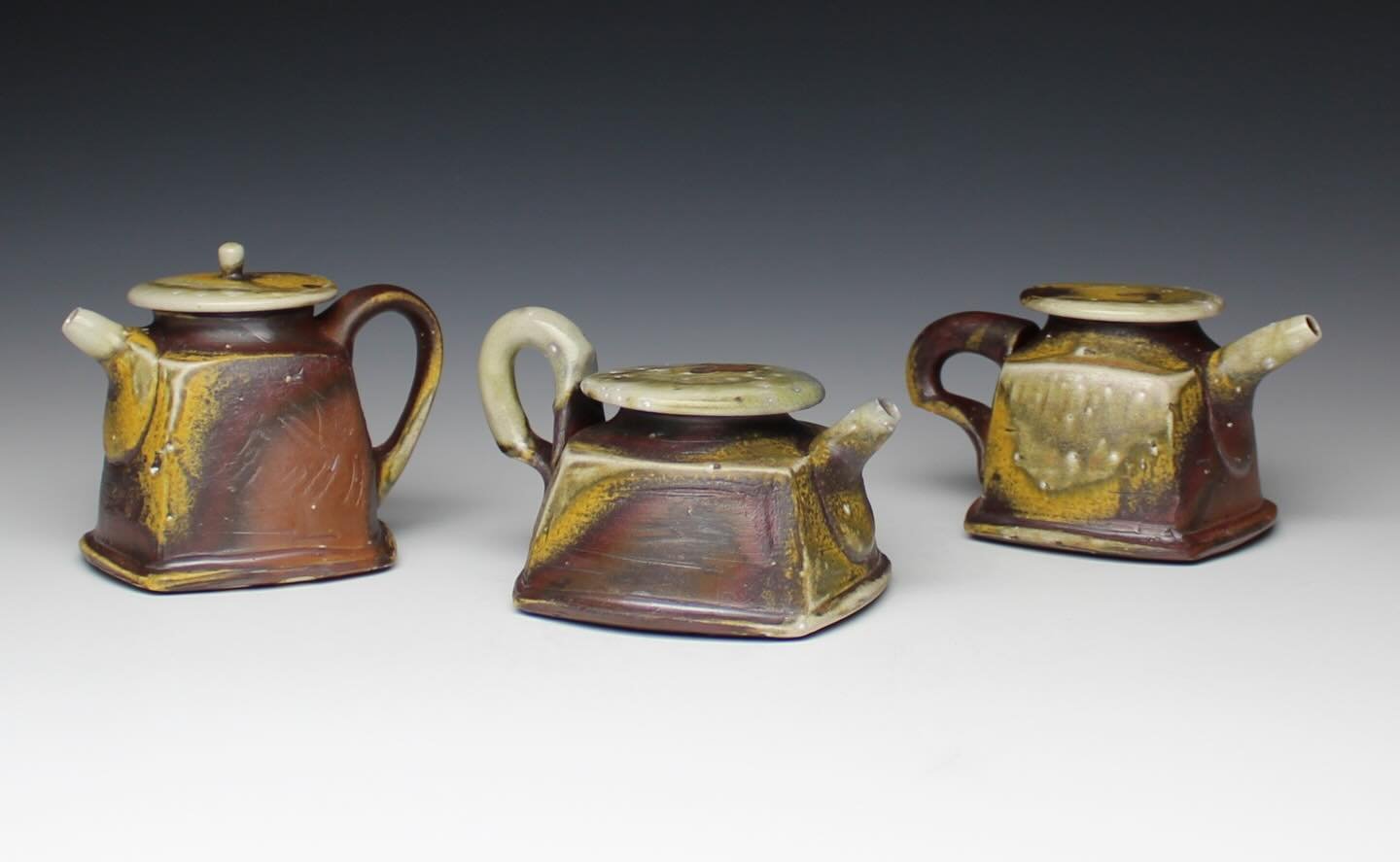 200-300 ml teapots

#pottery
#teaware